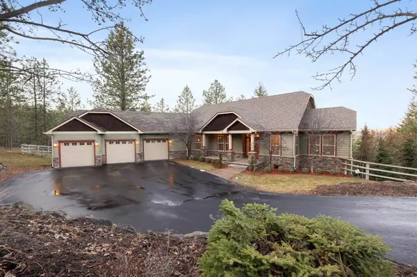 1103 E Silver Fox Ln, Spokane, WA 99224