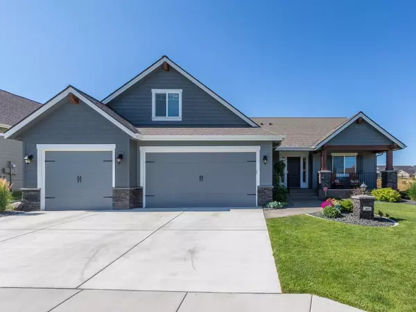 671 W Basalt Ridge Dr, Spokane, WA 99224-9071