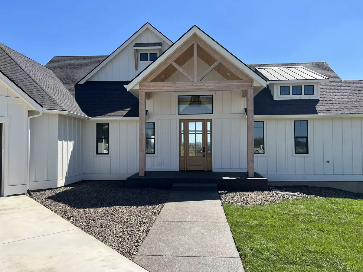 Colbert, WA 99005,5920 E Fox Trot Ln