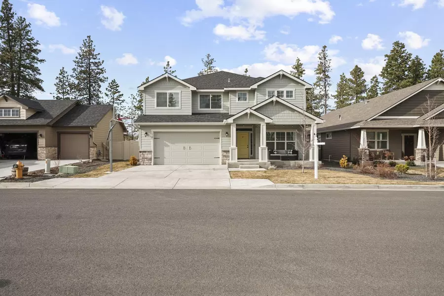 584 W Raptor Peak Dr, Spokane, WA 99224