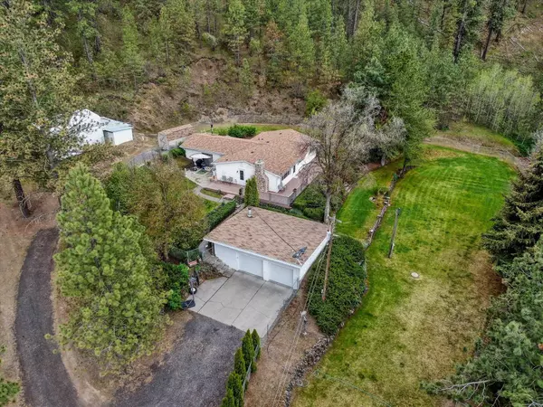 20 N Deep Creek Rd, Medical Lake, WA 99022-9655