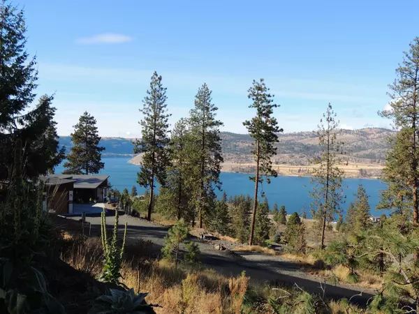39360 Sun Rdg N, Seven Bays, WA 99122