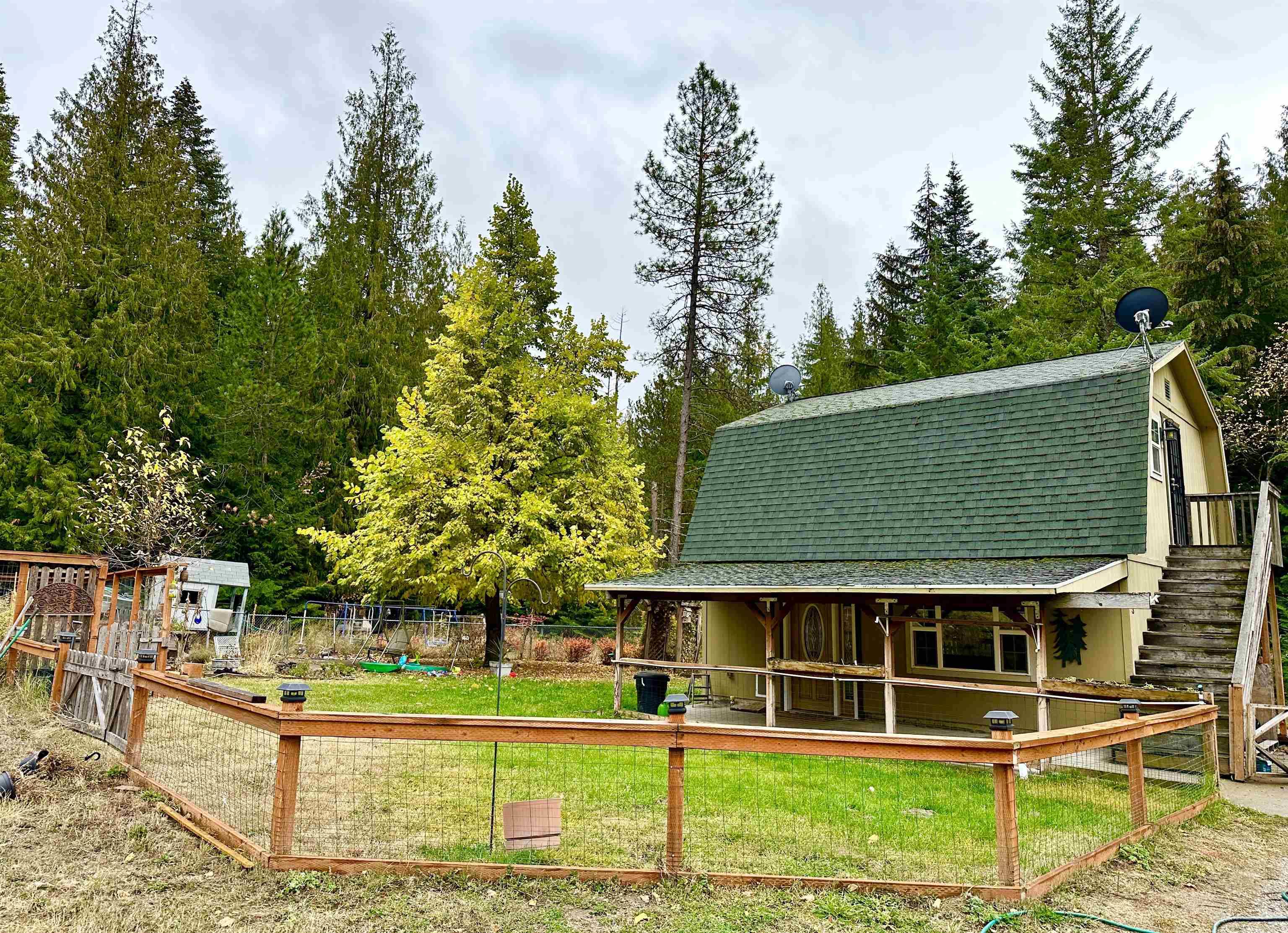 28018 N JACKSON Rd, Chattaroy, WA 99003