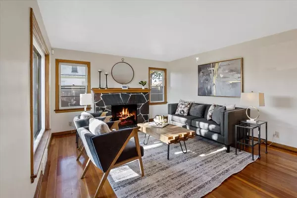 Spokane, WA 99207,221 E Everett Ave