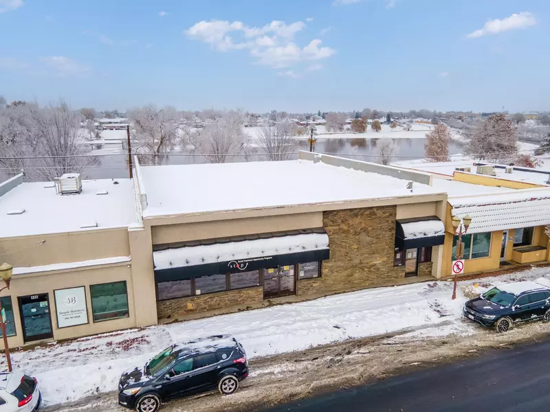 104 W Broadway Ave, Moses Lake, WA 98837