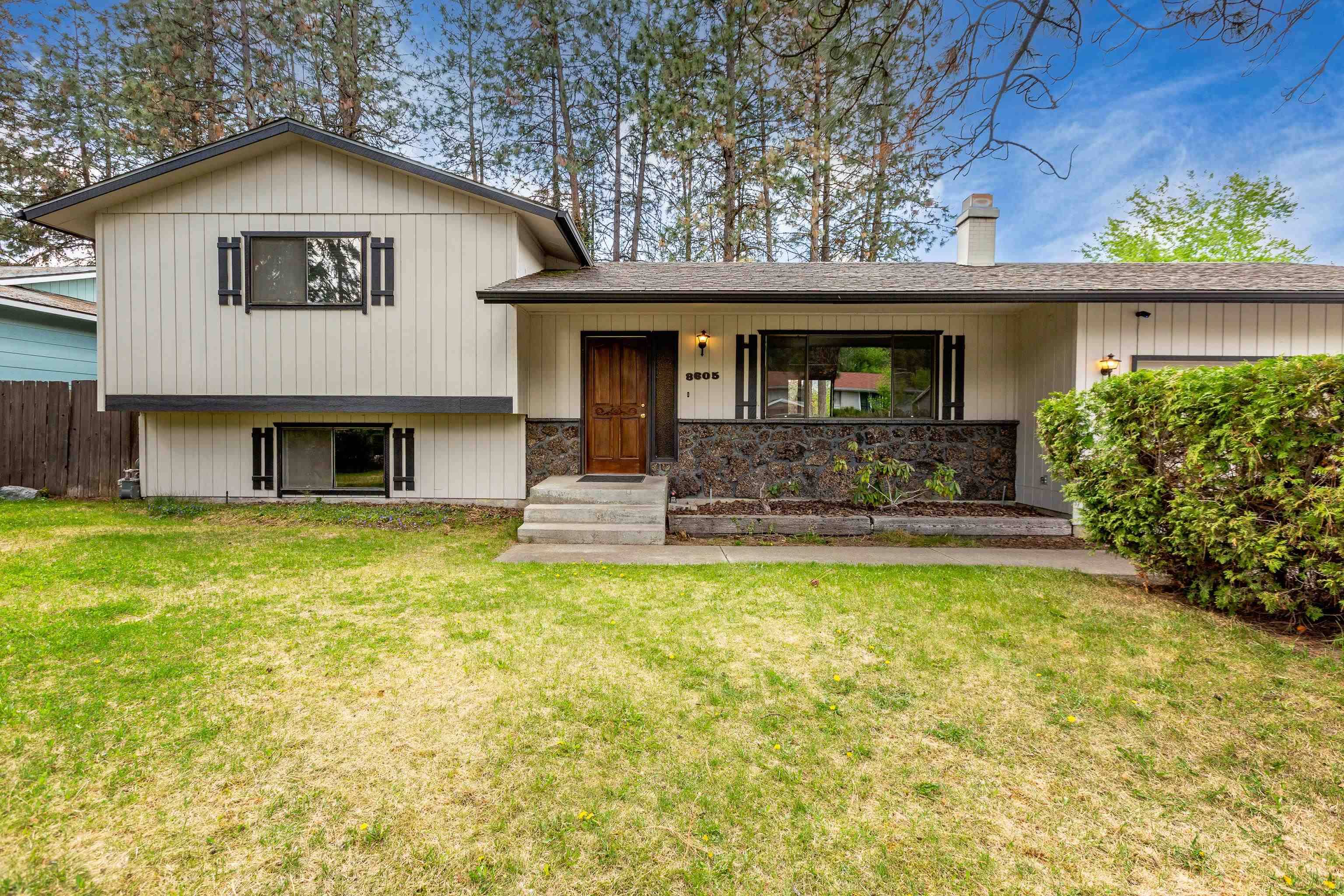 8605 N COLTON St, Spokane, WA 99208