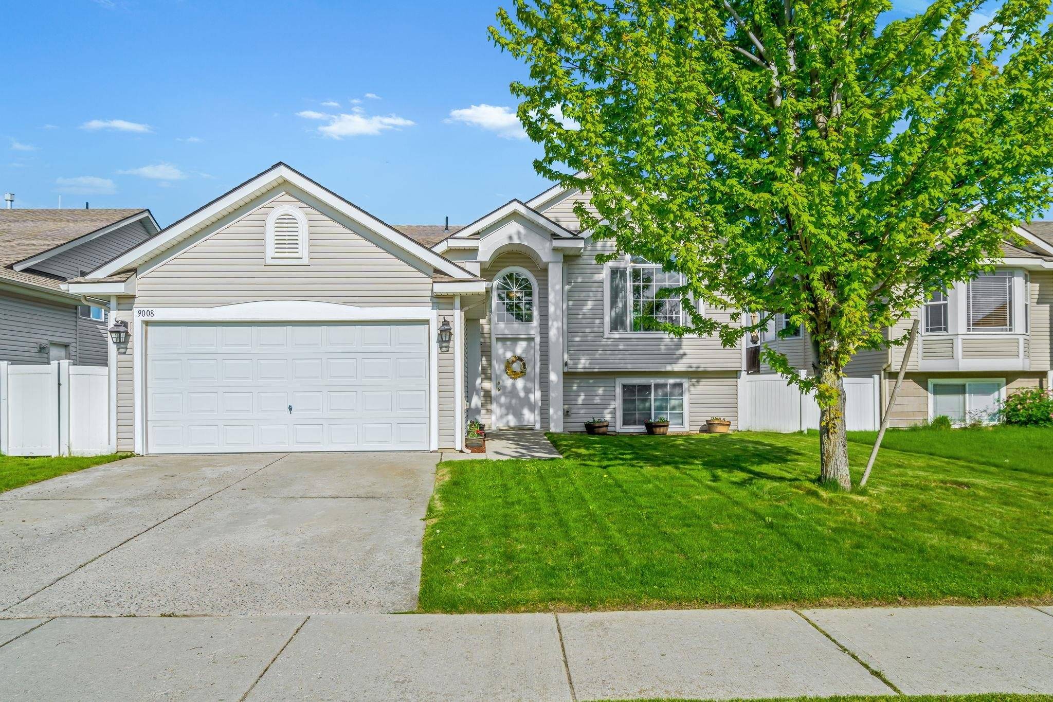 9008 N Oak St, Spokane, WA 99208