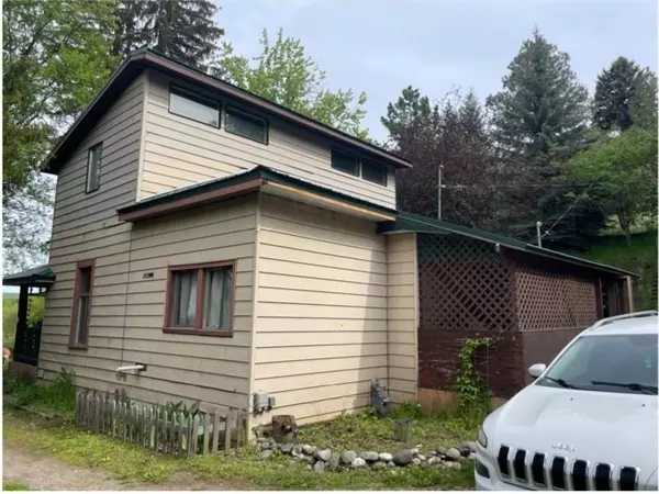 Colfax, WA 99111,420 W Fairview St