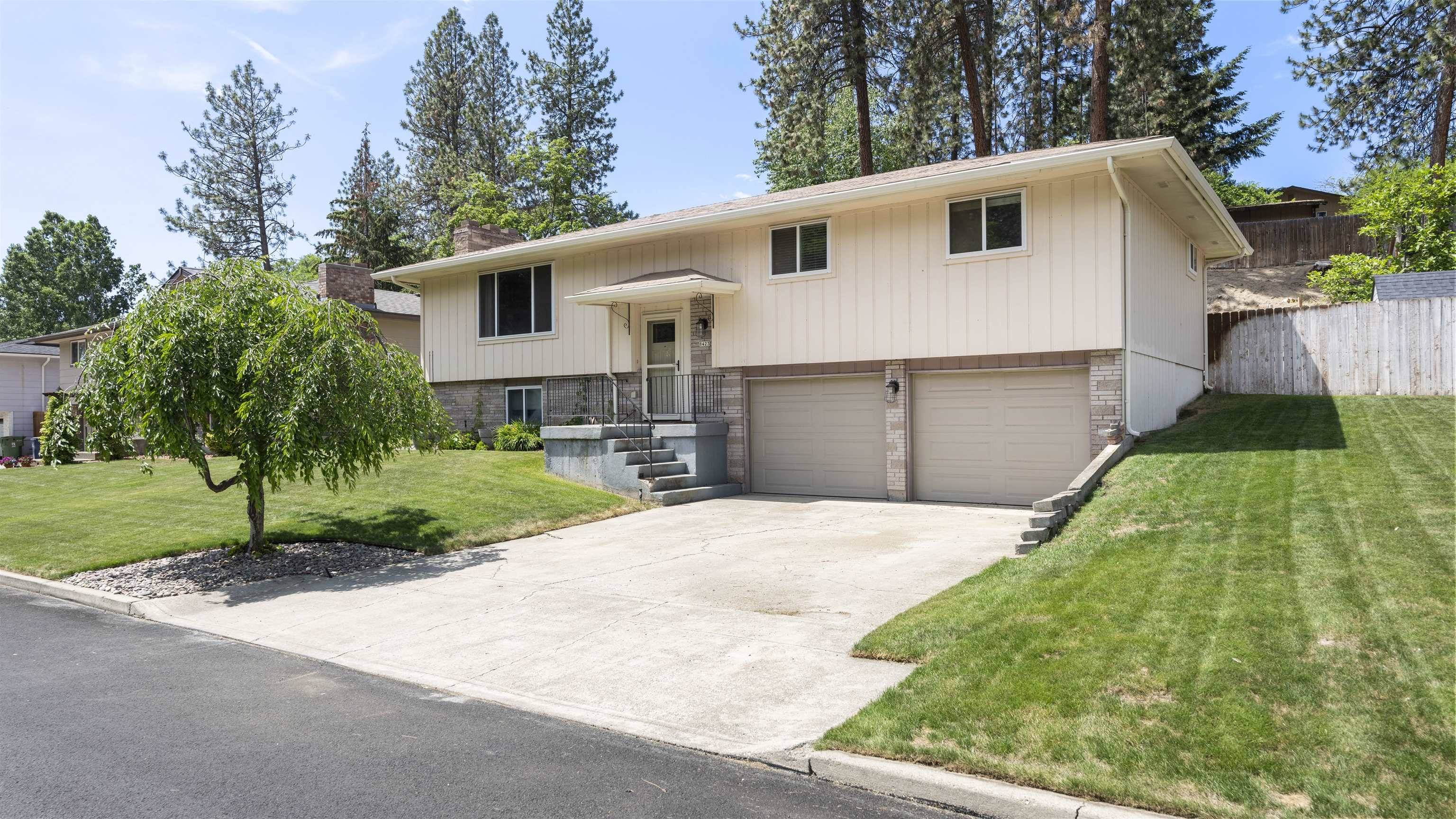 8423 N Pamela St, Spokane, WA 99208