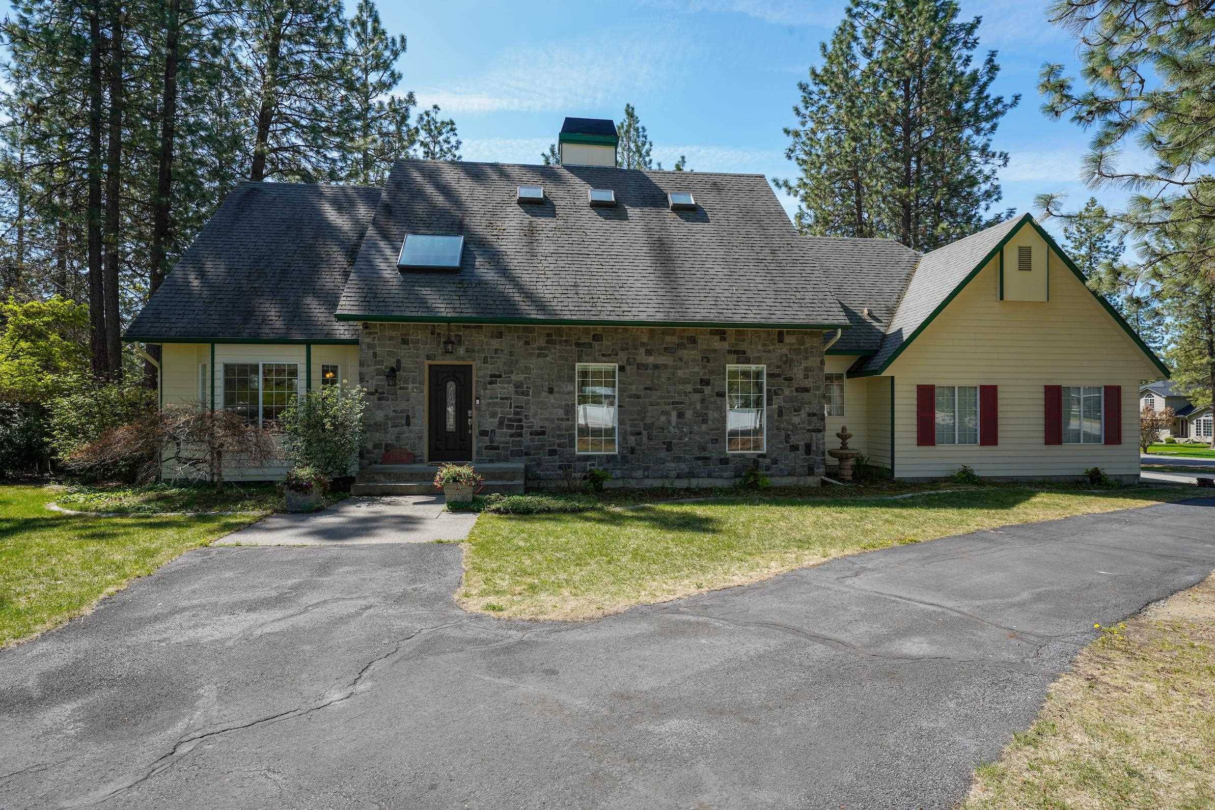 12518 W Eaglewood Ct, Nine Mile Falls, WA 99026