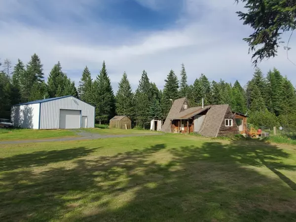 4351L Hesseltine Rd, Valley, WA 99181