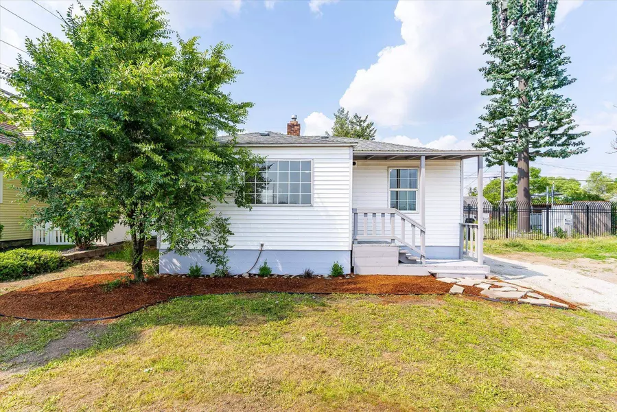 1407 E Wellesley Ave, Spokane, WA 99207