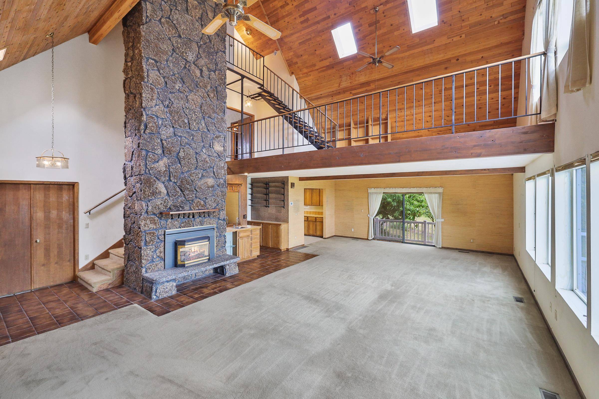 Mead, WA 99021-8720,8722 E Day Rd