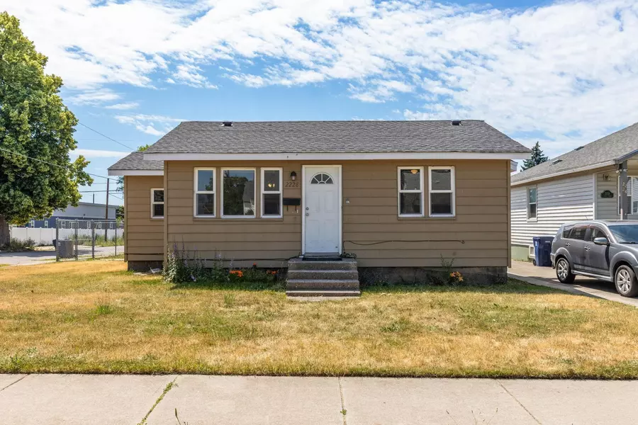 2228 E Heroy Ave, Spokane, WA 99207