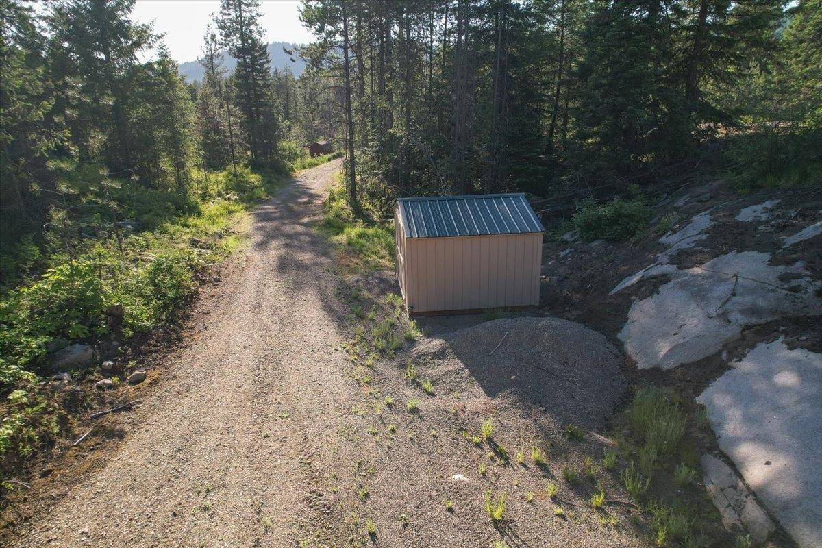 Newport, WA 99156,611 Granite Rd