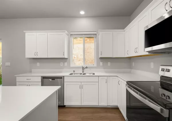 Mead, WA 99021,12022 N Greene St