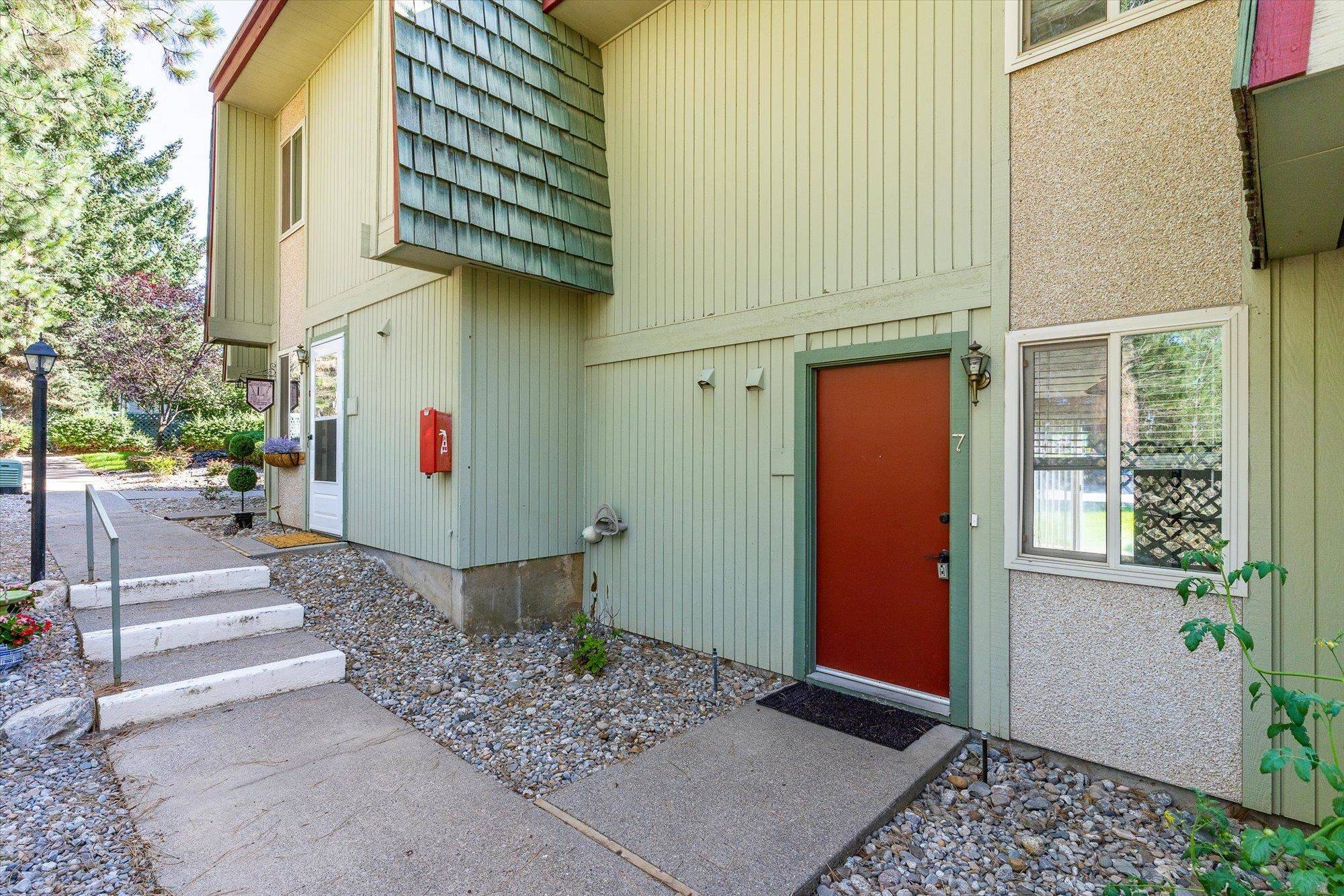 1823 W Northridge Ct, Spokane, WA 99208