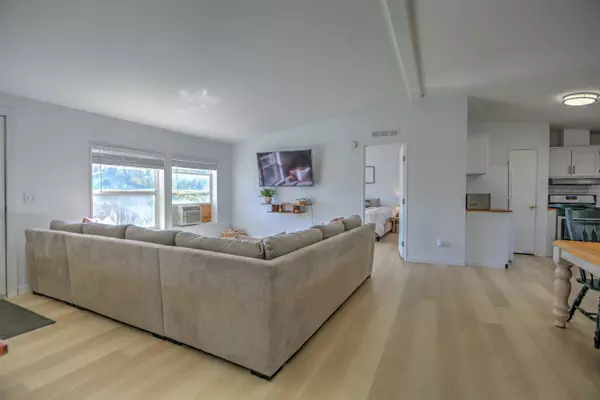 Chattaroy, WA 99003,3110 E Chattaroy Rd ##109