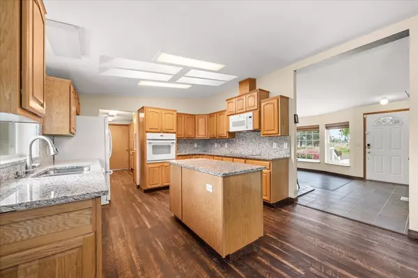 Medical Lake, WA 99022,2405 N Chris Ln