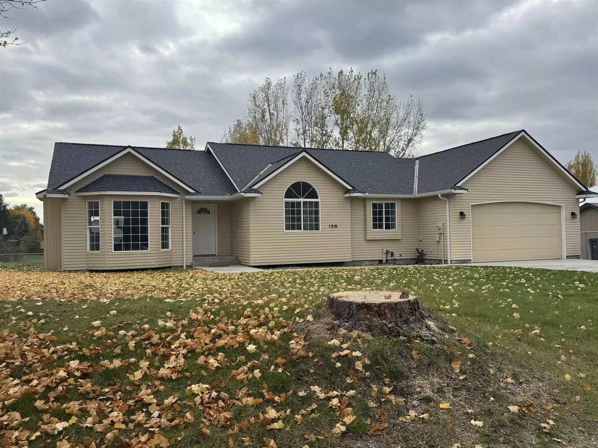 Deer Park, WA 99006,1516 E 3rd Ave