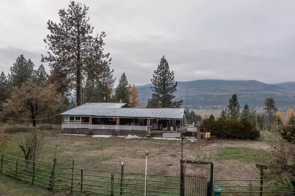 4535 Northport Waneta Rd, Colville, WA 99114