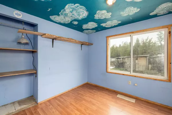 1221 Northshore Diamond Lake Rd Newport, WA 99156