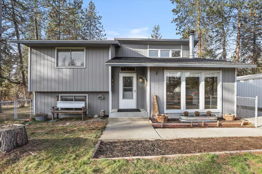 16227 N Saddlewood Rd, Nine Mile Falls, WA 99026