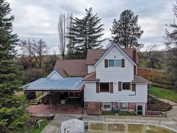 14901 Lancaster Rd,  Endicott,  WA 99125