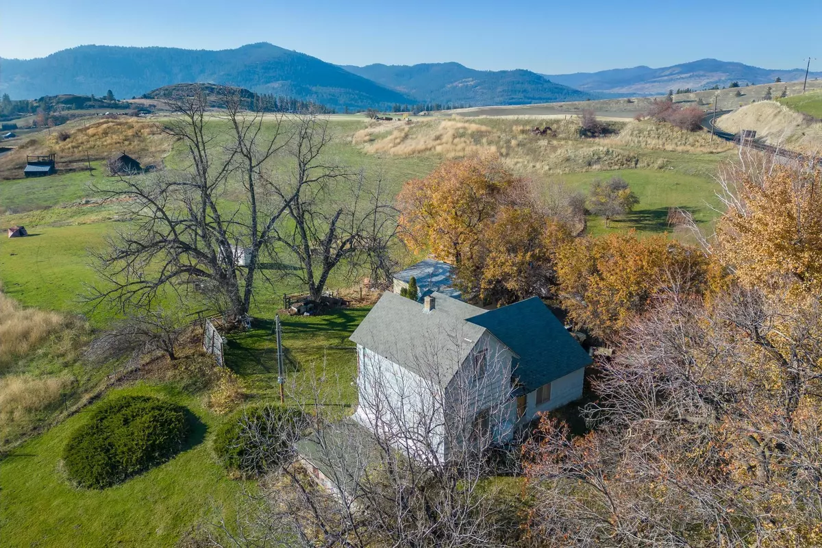 Hunters, WA 99137,4916 S Hwy 25 Hwy