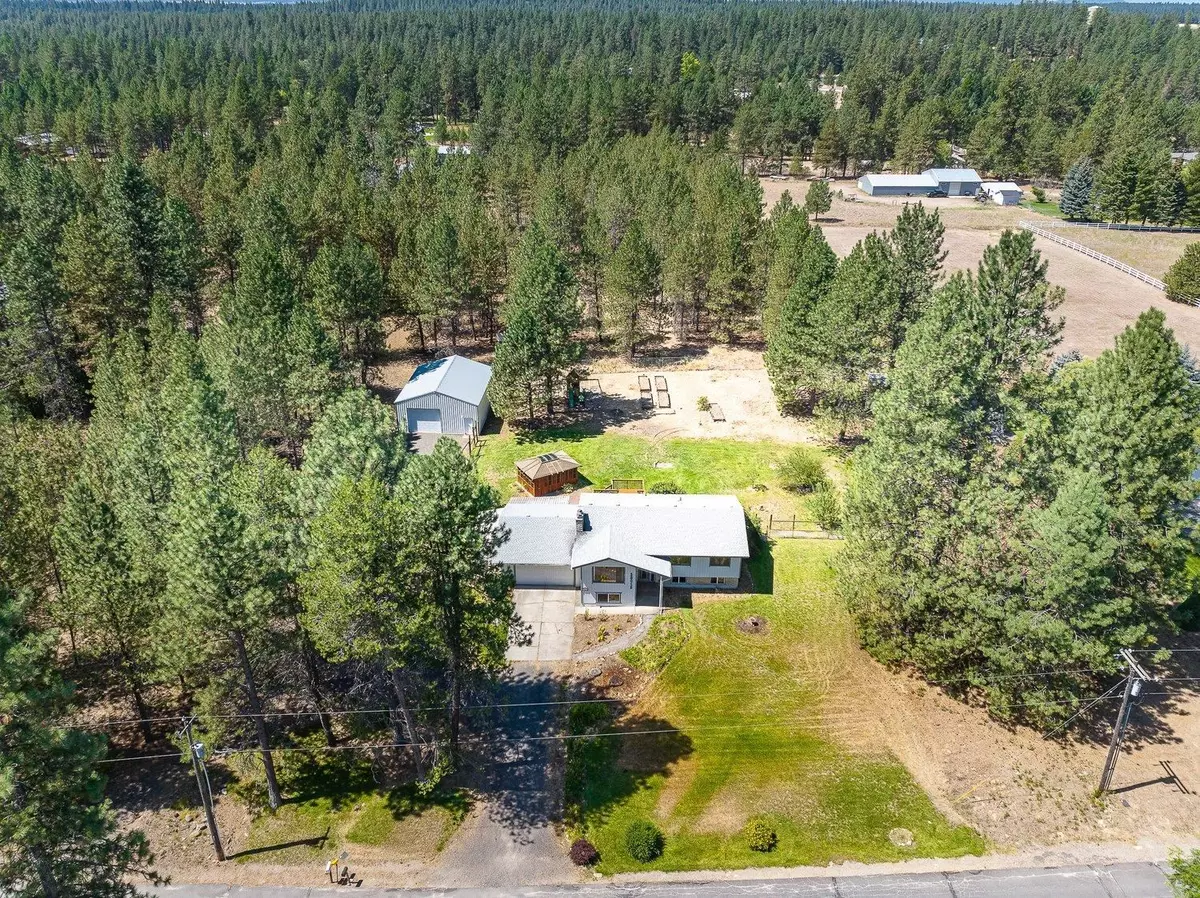 Chattaroy, WA 99003,28015 N Cottonwood Rd