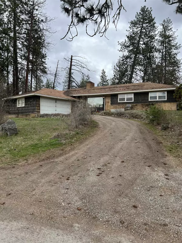 525 S Granite Dr, Spokane Valley, WA 99212