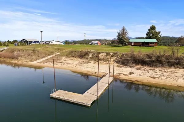 Newport, WA 99156,853 Open Skies Rd