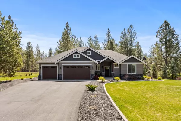 3410 E Elena Ln, Chattaroy, WA 99003