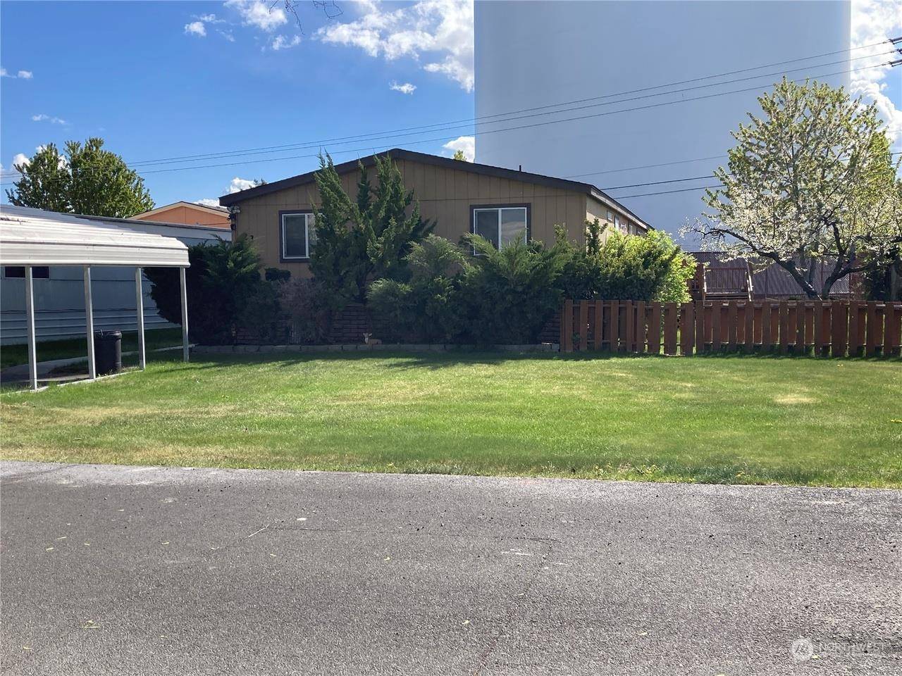 3131 W Wapato Dr #23,  Moses Lake,  WA 98837