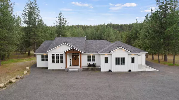 Nine Mile Falls, WA 99026,13815 W Charles Rd