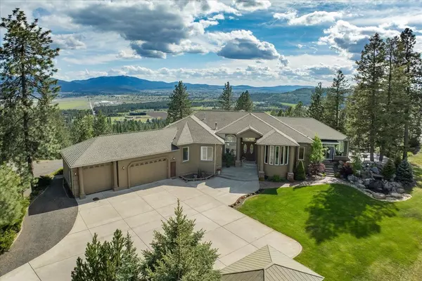 10720 N Lookout View Ln, Newman Lake, WA 99025