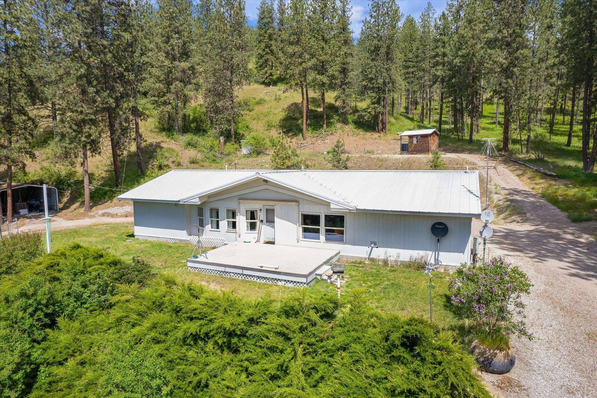 2714 D Quarry Browns Lake Rd, Chewelah, WA 99109