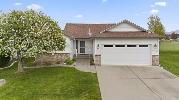 221 S Calvin Ln,  Spokane Valley,  WA 99216