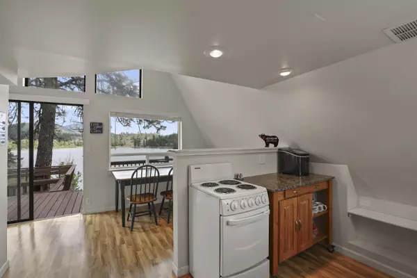 Deer Park, WA 99006,82 Lighthouse Point Rd