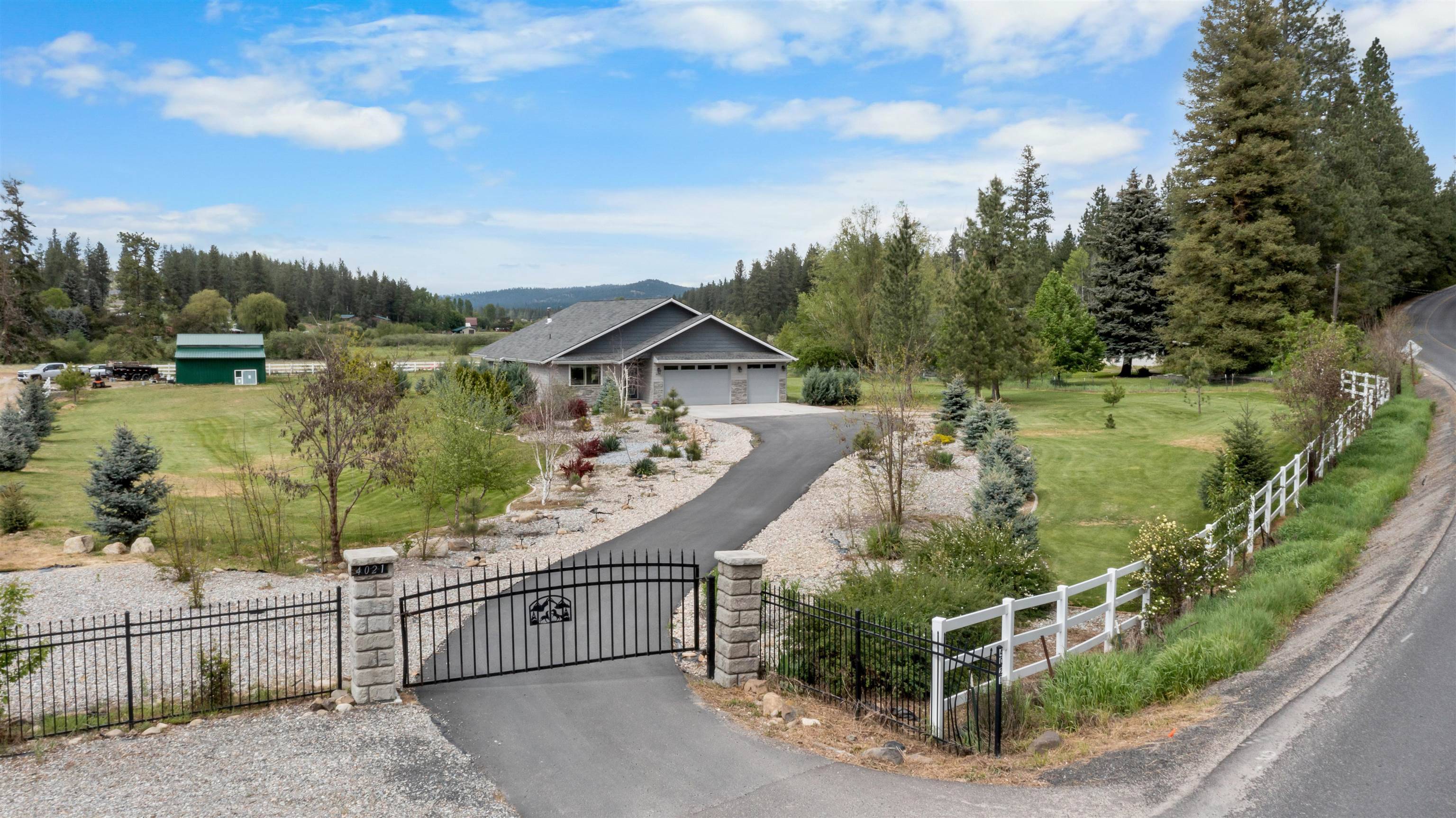 4021 E Chattaroy Rd, Chattaroy, WA 99003