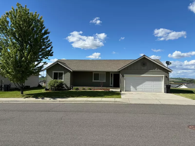 2234 Hillside Dr, Cheney, WA 99004