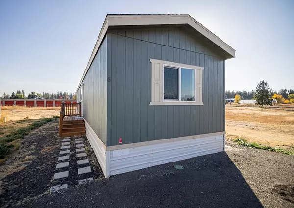 Deer Park, WA 99006,300 S Fir Ave ##6