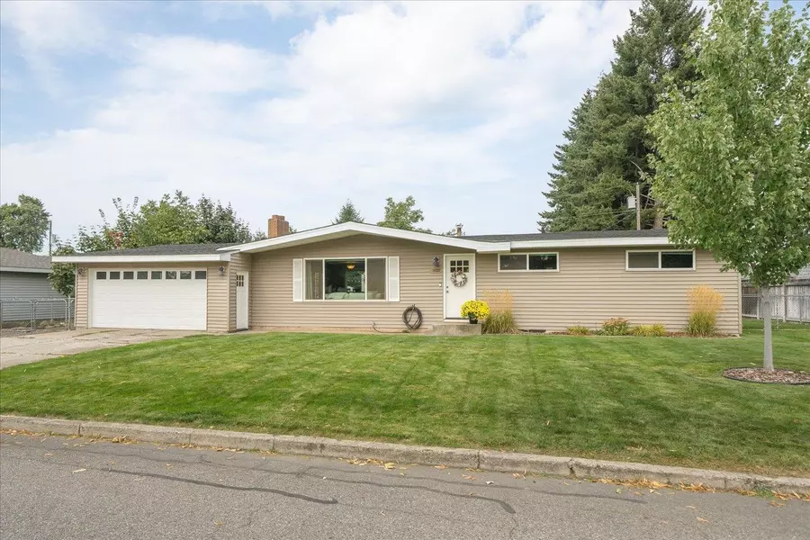 14223 E 17TH Ave, Spokane Valley, WA 99037