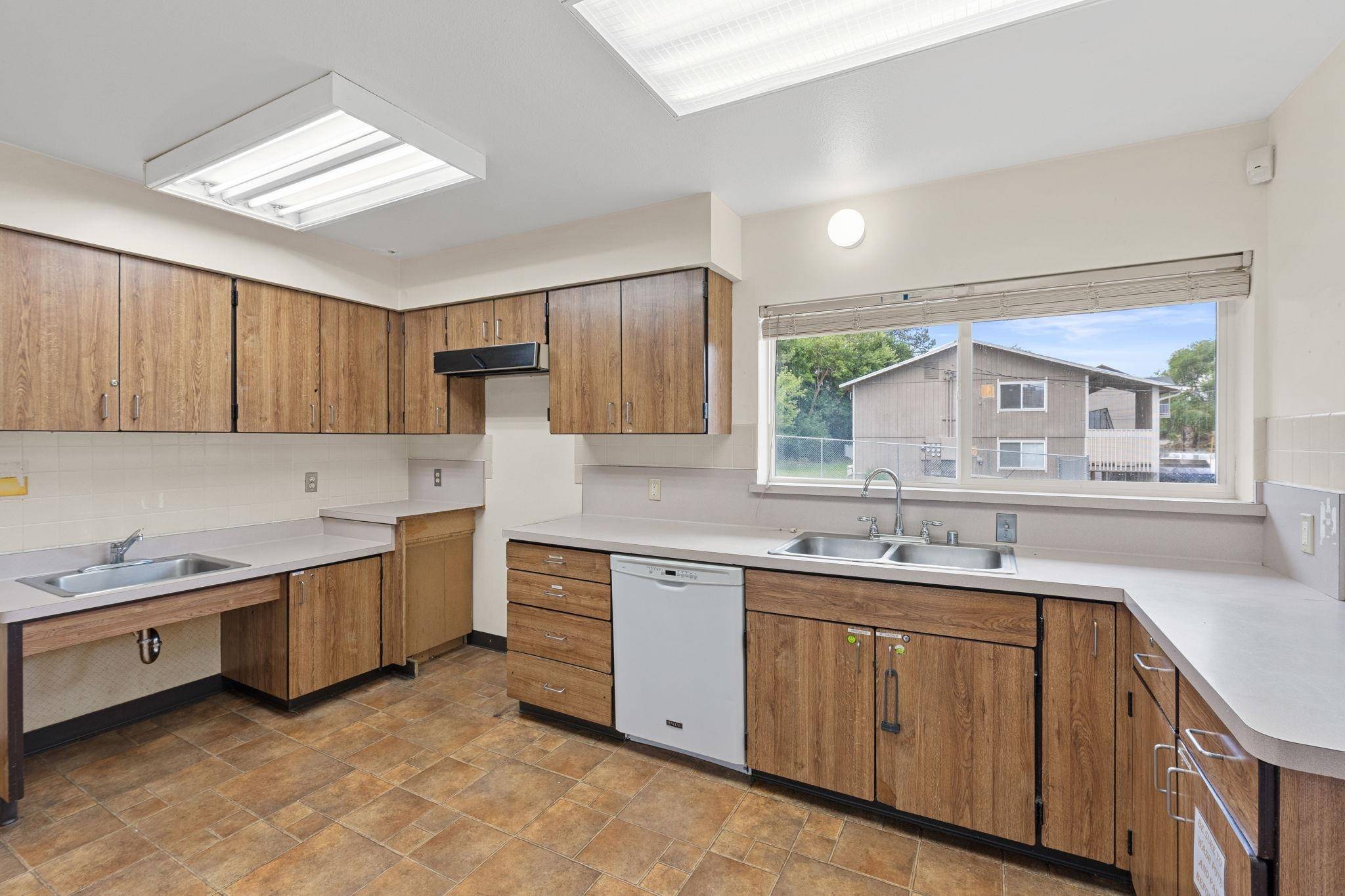 Spokane, WA 99202,904 E Hartson Ave