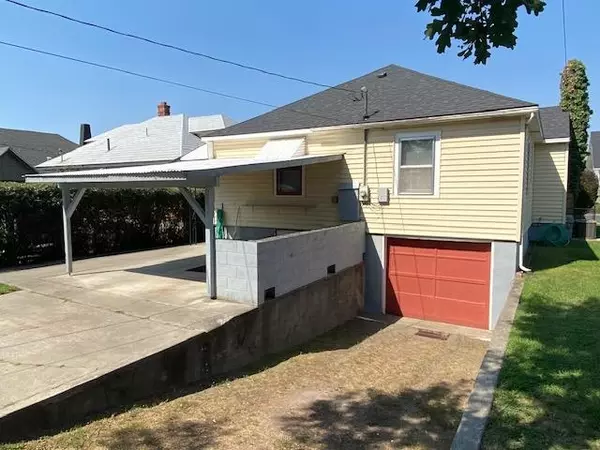 Spokane, WA 99205,4124 N Howard St