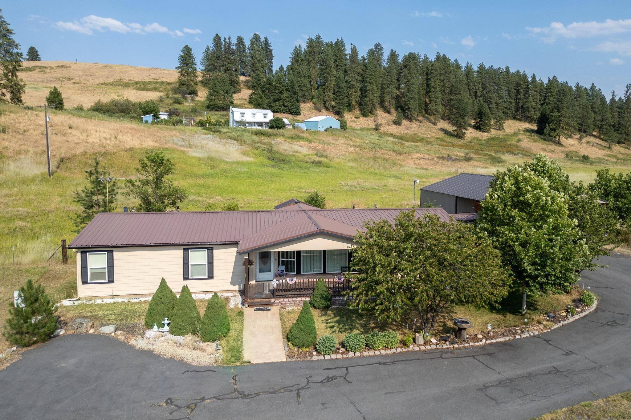 1460 A Pritchard Rd, Evans, WA 99126