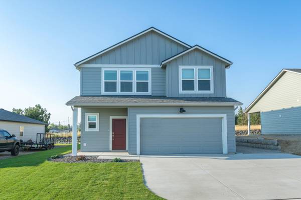 606 E L St, Deer Park, WA 99006