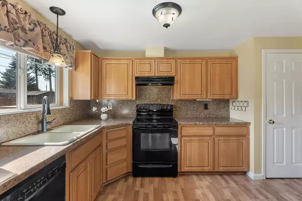 535 S Pineview Dr Medical Lake, WA 99022