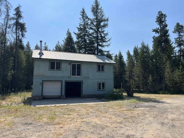 12742 Deer Valley Rd,  Newport,  WA 99156