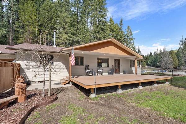 17919 N Thompson Creek Rd, Newman Lake, WA 99025